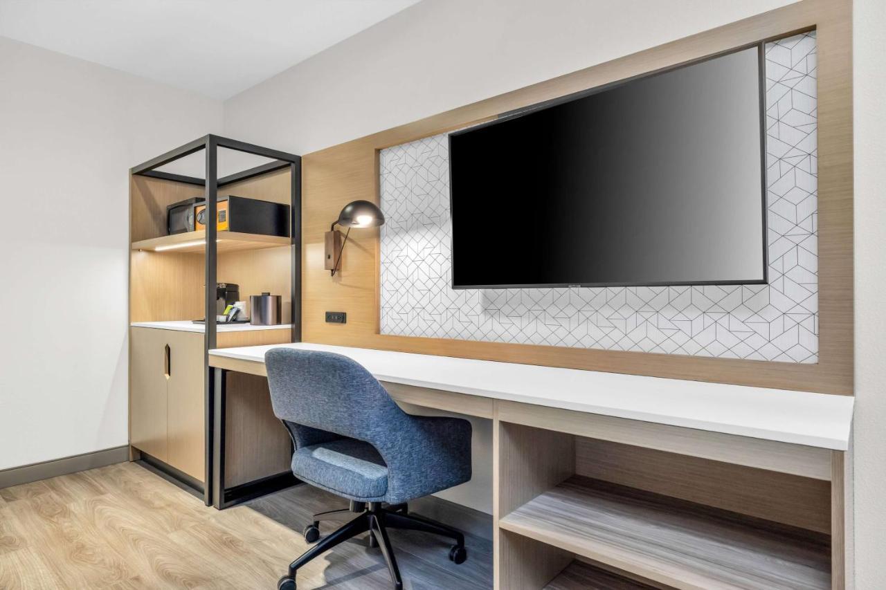 La Quinta Inn & Suites By Wyndham San Jose Airport-Downtown エクステリア 写真