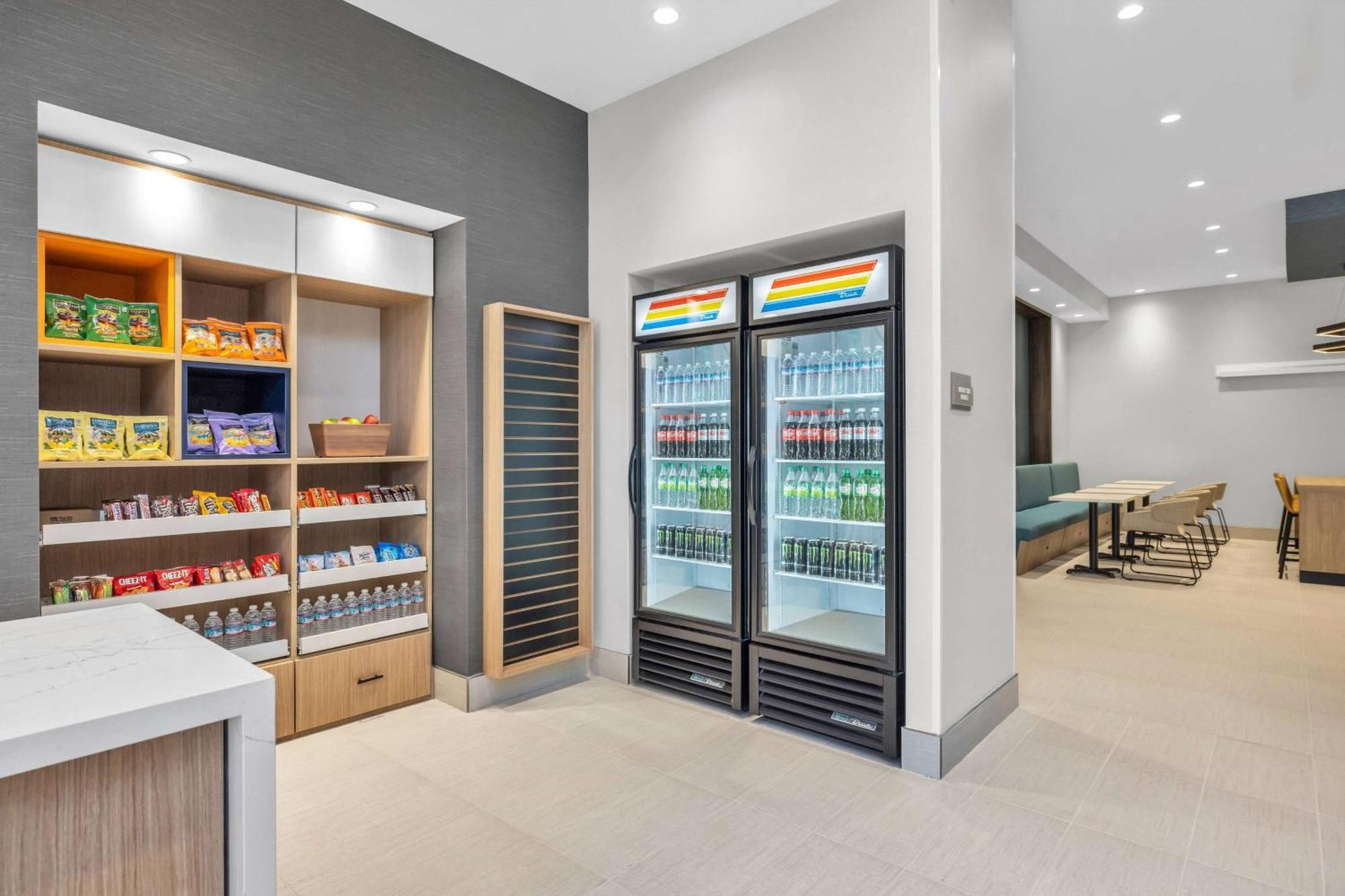 La Quinta Inn & Suites By Wyndham San Jose Airport-Downtown エクステリア 写真