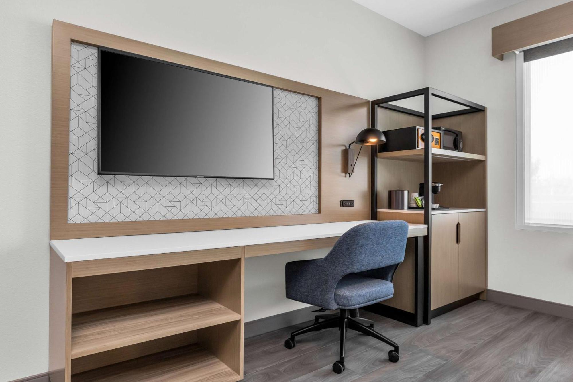 La Quinta Inn & Suites By Wyndham San Jose Airport-Downtown エクステリア 写真